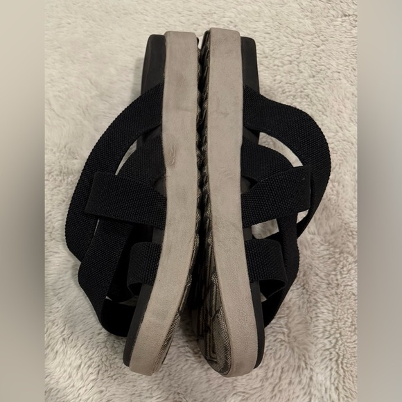 KEEN ‘Elle’ Textile Slides Size 10 Women’s - Picture 4 of 6